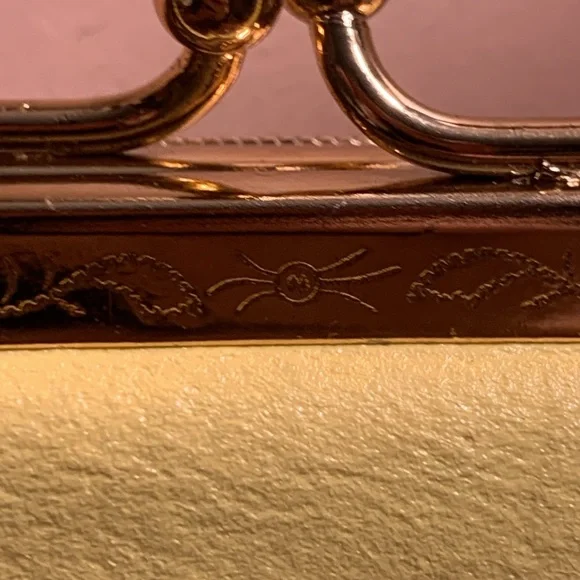 50’s 60’s VIBRANT LEMON LEATHERETTE YELLOW PURSE BAG CLUTCH,CHAIN HANDLE - Picture 5 of 16